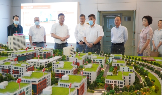 省政協(xié)副主席李民來(lái)長(zhǎng)沙礦冶院調(diào)研