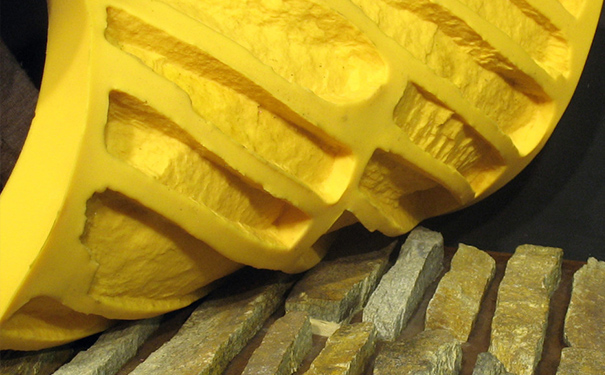 模具硅膠翻模多久才會干 ？