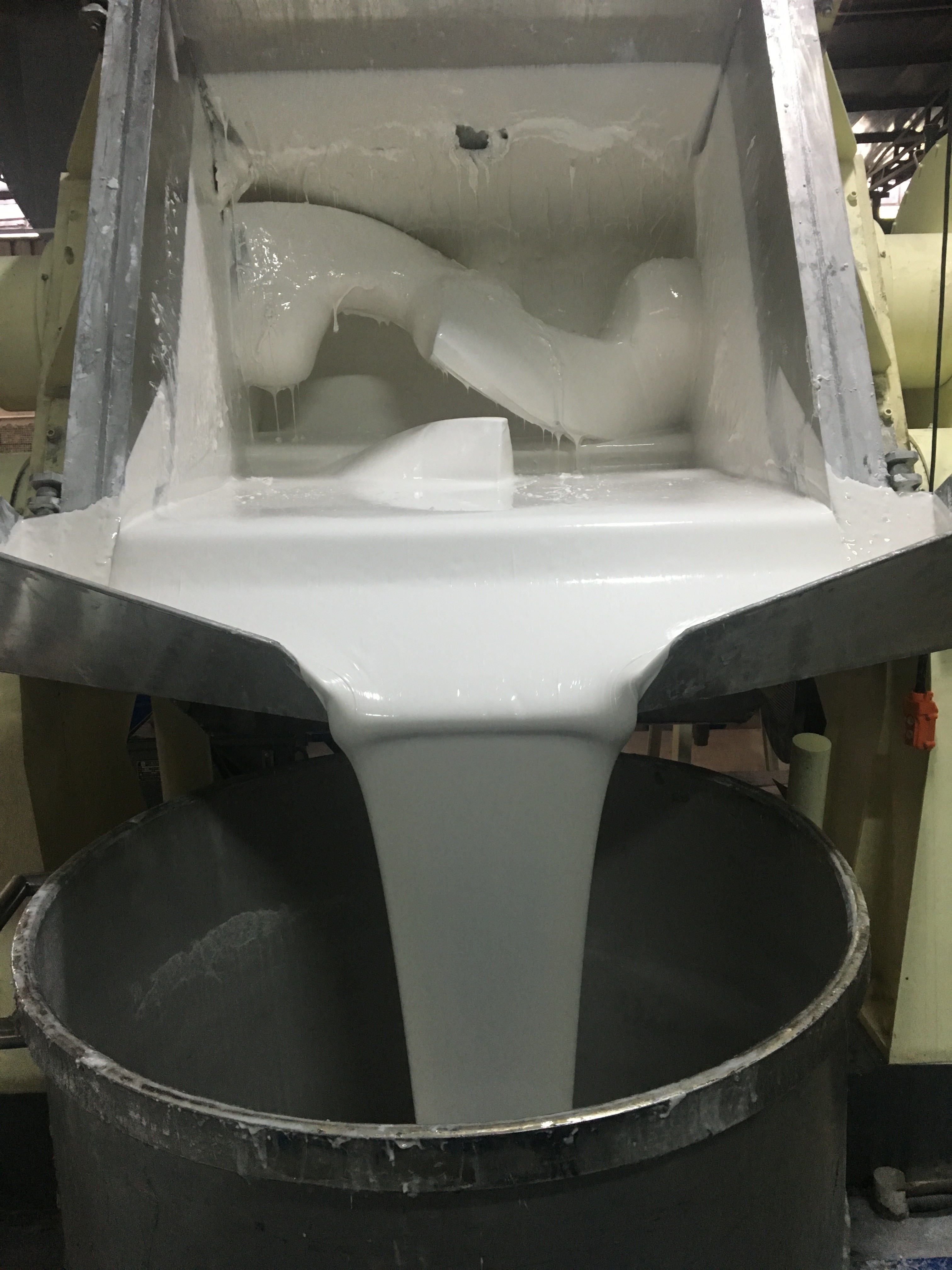 液態(tài)硅膠模具的設(shè)計(jì)需要考慮哪些問題呢？